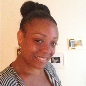 Meet your Posher, Lajuan